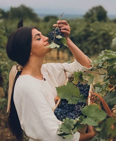 Vineyard Photoshoot, Women Drinking Wine, Vineyard Photography, Nature Outfits, Wineries Outfit, John 15 5, Wine Photography, Grape Harvesting, Nature Photoshoot