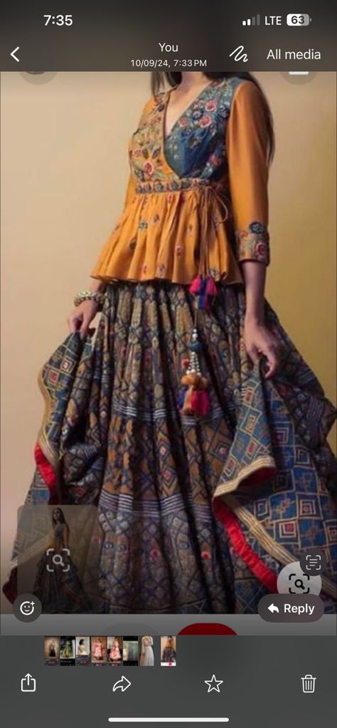 Samant Chauhan, Long Blouse Designs, Navratri Dress, Lehenga Choli Designs, Indian Lehenga Choli, Lehenga Blouse Designs, Indian Salwar Kameez, Salwar Kamiz, Choli Designs