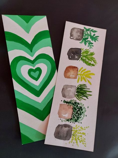 Green Aesthetic Bookmark, Green Bookmark Ideas, Simple Bookmarks, Green Bookmark, Cool Bookmarks, Handmade Bookmarks Diy, Book Art Projects, Diy Crafts Bookmarks, Green Diy