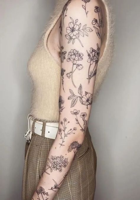 Botanical Tattoo Sleeve, Hand Fashion, Floral Tattoo Sleeve, Flower Tattoo Sleeve, Botanical Tattoo, Arm Sleeve Tattoos, Symbol Tattoos, Best Sleeve Tattoos, Sleeve Tattoos For Women