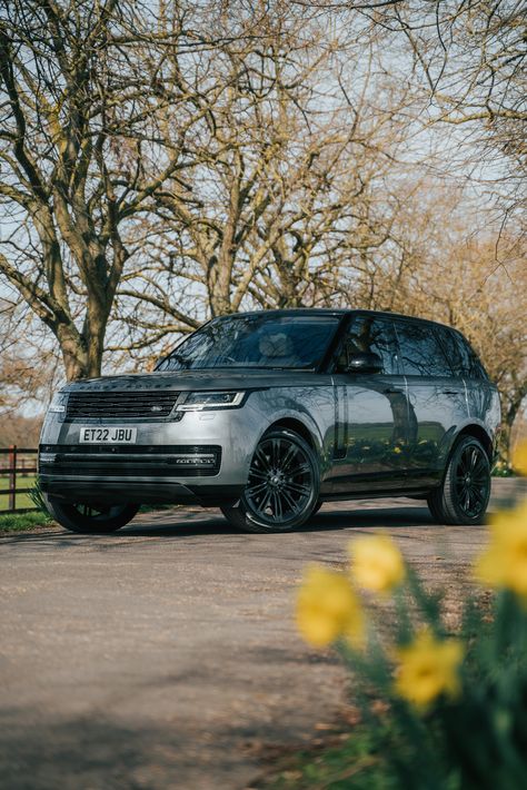 Range rover Autobiography #LandRover #RangeRover #Autobiography #RangeRoverAutobiography #RangeRoverP400 #Aesthetic #CarPhotography Range Rover Velar Black, Range Rover Autobiography, Elite Models, Bentley Rolls Royce, Hire Purchase, Car Protection, Luxury Car Dealership, Nice Cars, Benz Car