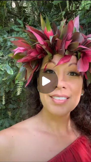 How To Make A Haku Lei, Diy Hawaiian Outfit, How To Make Leis, Ti Leaf Lei, Hawaiian Costume, Wedding Lei, Haku Lei, Ti Leaf, Lei Making