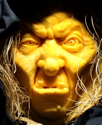 Food Costumes For Kids, Halloween Sculptures, 3d Pumpkin Carving, Pumpkin Sculpting, Awesome Pumpkin Carvings, Pumpkin Heads, 3d Pumpkin, Pumkin Carving, Amazing Pumpkin Carving