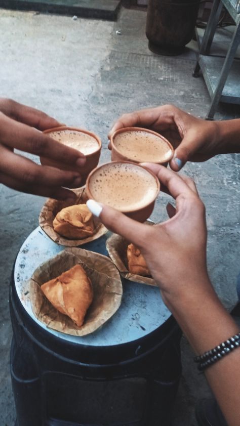 Samosa, Cafe