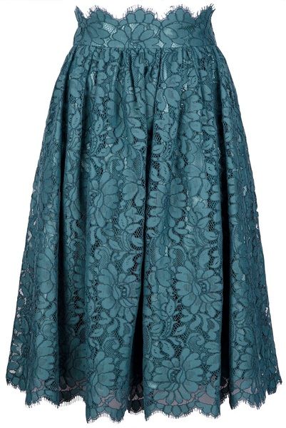 Ah, gorgeous! Floral Lace Skirt, Retro Mode, Mode Inspiration, Dolce & Gabbana, Blue Dress, Look Fashion, Modest Fashion, Beautiful Outfits, Floral Lace