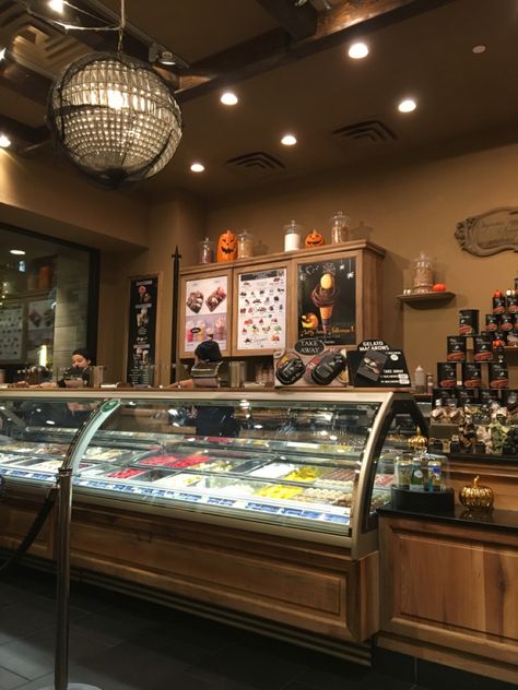 #amorino #gelato #icecream Gelato Packaging, Amorino Gelato, Nyc Coffee, Ice Cream Business, Gelato Ice Cream, Gelato Shop, Kid Friendly Restaurants, Ice Cream Parlor, Ice Cream Shop