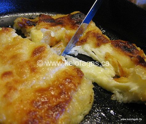 Cheese Saganaki, Flaming Cheese, Saganaki Recipe, Greek Appetizers, Greek Cheese, Greek Dinners, Greek Cooking, Brie Cheese, Greek Dishes