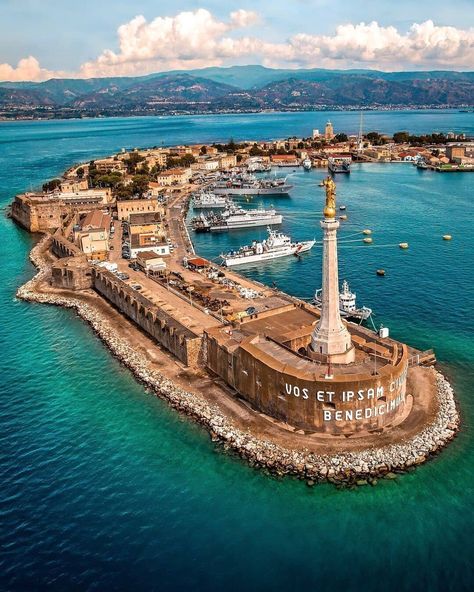 Messina Sicily, Italy Photos, Pinterest Pictures, Italian Culture, Sicily Italy, Italy Photo, Visit Italy, Messina, Amazing Travel