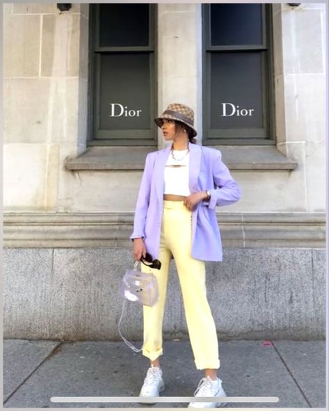 Mode Pastel, Mode Purple, Purple Blazer, Color Combos Outfit, Outfits 90s, Outfits Girl, Pastel Outfit, Yellow Pants, Blazer Outfit