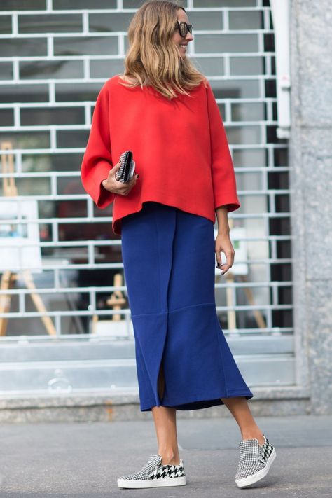 How To Pair Red, Red Blue Outfit, Red And Blue Outfit, Outfits Colorful, Look Office, 4th Of July Outfits, Spring Color, Outfit Trends, Street Style Winter