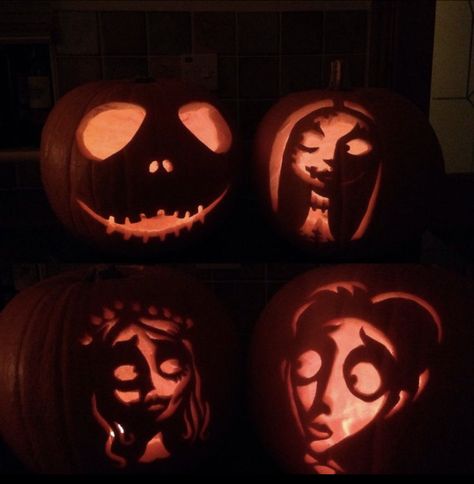 Jack And Sally Pumpkin Carving, Pumpkin Carving Ideas Couples, Couples Pumpkin Carving, Corpse Bride Pumpkin, Sally Pumpkin, Hello Kitty Pumpkin, Cute Pumpkin Carving, Halloween Pumpkin Carving Stencils, Pumkin Carving