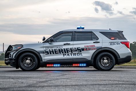 Ford Explorer Police Interceptor, Ems Vehicles, Sheriff Department, Police Truck, Ford Police, Armored Truck, Jdm Wallpaper, Police Vehicles, Mini Trucks