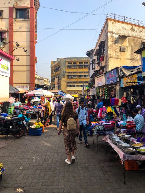 Colaba Markets, Mumbai 🛍 You never know what you might see in Mumbai! It was our first day and we were enjoying the sightseeing, until I regretfully saw a chicken getting skinned alive 😳 India was a place of one million and one emotions Mumbai Street Snap, Fake Post, Mumbai Police, Beauty Corner, Travel India, Mumbai Maharashtra, Street Snap, One Million, A Chicken