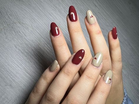 Red and beige nails with little hearts Beige And Red Nails Design, Beige Red Nails, Cream And Red Nails, Red Beige Nails, Red And Cream Nails, Beige And Red Nails, Red And Beige Nails, French Valentines, Beige Nail