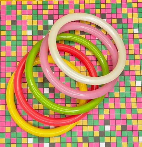 Set of five matching bangles, 1980’s Round plastic Bangles, Unused. 🟡🔴🟢⚪️🟣🔵🟡🔴🟢⚪️🟣🔵 You can make a perfect bangle stack with these bright colored bangles. 🔗 Link in bio 🔗 #bangles #bangle #banglestack #banglestacks #bracelet #colourpop #colorpop #acrylicjewelry #pinup #retro #rockabilly #accessories #etsy #etsyshop #etsyseller #etsylove #jewelry #vintagestyle #midcentury #vintagebangle #plasticbangle #pinkbangle #yellowbangle #juicyfruitbrooches #summerjewelry #80s #80sfashion 80s Bracelets, Rockabilly Accessories, Bangle Stack, 80s Jewelry, Bracelets Vintage, Plastic Bangles, Bangles Set, Vintage Bangles, Juicy Fruit