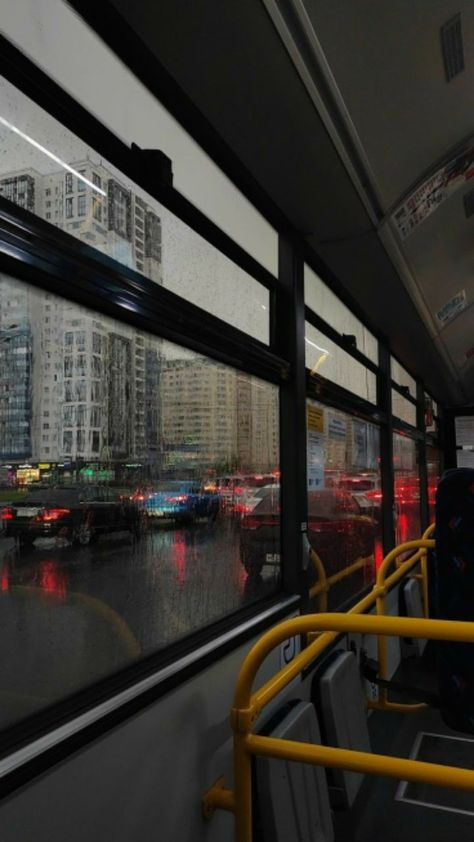 Skórki Minecraft, Rain Wallpaper, Dump Photos, Bus City, Rainy City, Rainy Day Aesthetic, Scenic Wallpaper, Dark City, Night Scenery