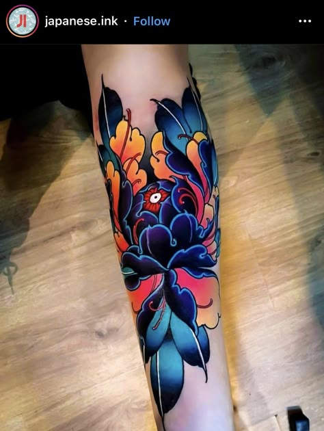 Japanese Tattoo Women, Brown Tattoo, Bodysuit Tattoos, Browning Tattoo, Japanese Flower Tattoo, Japanese Tattoo Symbols, Vintage Tattoos, Tattoos Cool, Muster Tattoos