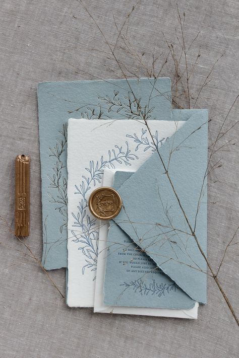 Invitatie letterpress Francesca + Edward - PAPIRA Baby Blue Aesthetic, Light Blue Aesthetic, Luxury Stationery, Letterpress Invitations, Dusty Blue Weddings, Blue Wedding Invitations, Wax Stamp, Wedding Stationary, Wax Seal