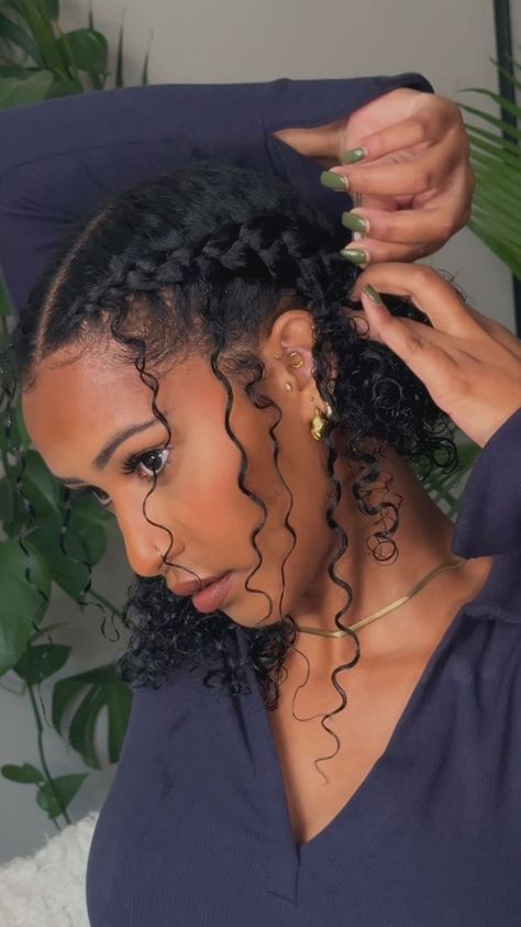 Elsa Desiree, 2 Cornrows, 3c Hairstyles, Work Hair, Natural Hair Accessories, Quick Natural Hair Styles, Curls Hairstyles, Cute Curly Hairstyles, School Hair