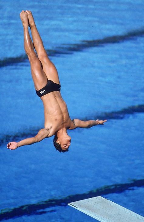 Greg Louganis - �“I wished I'd learned earlier that I was a worthwhile person with better self-esteem, because not having it caused a lot of pain."  Olympic diver & author who won gold medals at the 1984 & 1988 Olympic Games on both the springboard & platform. He is the only male & the second diver in Olympic history to sweep the diving events in consecutive Olympic Games. Olympic Divers, Greg Louganis, Springboard Diving, Olympic Diving, High Diving, Male Swimmers, Diving Quotes, Diving Springboard, 1984 Olympics