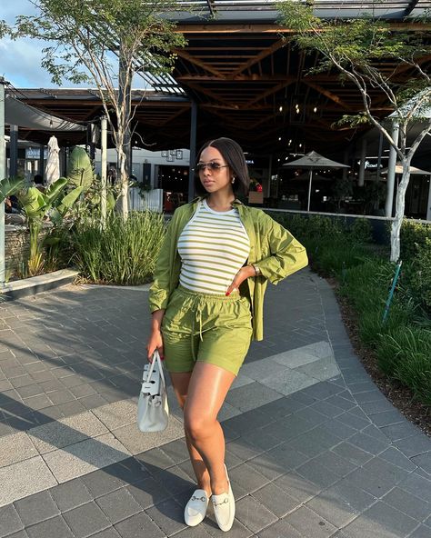 Instagram photo by Mihlali Ndamase • Feb 28, 2024 at 8:41 AM Mihlali Ndamase Outfits, Mihlali Ndamase, Luxury Hair, Summer Girls, Style Me, Wigs, Casual Outfits, Shoe Accessories, Log In