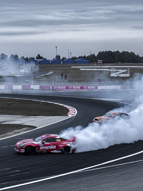 Race Car Pictures, Racecar Driver Aesthetics, Nascar Racing Aesthetic, Racetrack Aesthetic, Racing Car Aesthetic, Race Car Aesthetic, Car Racing Aesthetic, Carros Drift, Nascar Aesthetic