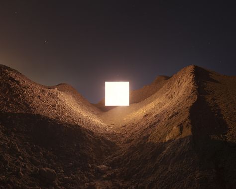 Benoit Paillé - Alternatives Landscapes Paul Gauguin, Light Installation, Land Art, Light Art, Land Scape, Night Sky, Installation Art, In The Middle, The Light