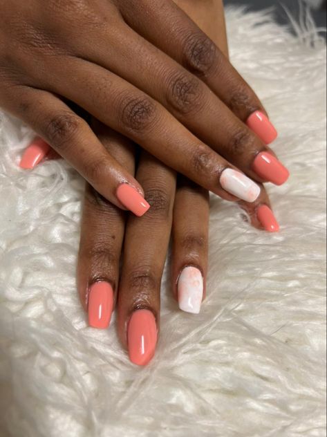 Peach Nails Short, Peach Color Nails Designs, Peach Gel Nails, Peach Nails With Designs, Bio Gel Nails, Gel Nails Nail Art, Peach Colored Nails, Bio Sculpture Gel Nails, Vowel Renewal