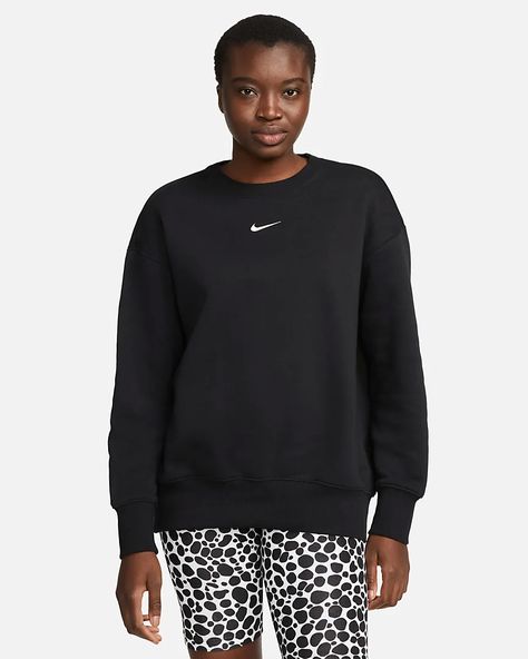 Black Nike Sweatshirt, Nike Sportswear Phoenix Fleece, Sweatshirt Nike, Oversized Crewneck, Nike Sweatshirt, Store Shoes, Nike Sweatshirts, Nike Store, Black Nike