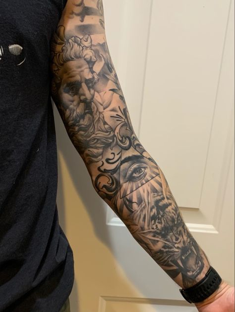 Voll Arm-tattoos, Tato Flash, Black Men Tattoos, Half Sleeve Tattoos Forearm, Realistic Tattoo Sleeve, Men Tattoos Arm Sleeve, Forearm Sleeve, Forearm Sleeve Tattoos, Cool Forearm Tattoos