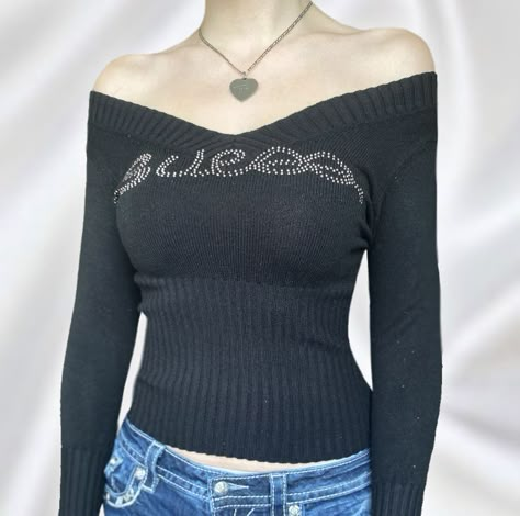 90s 2000s Fashion, Girls Y2k, 2000s Tops, Knit Sweater Outfit, 2000s Clothes, Image Swag, Regina George, By Regina, 2000s Fashion Outfits