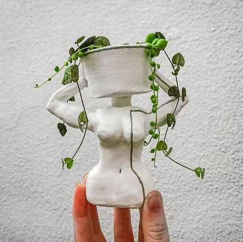 Sculpd | Pottery Reinvented on Instagram: "Introducing our November Sculpd of the Month winner! 🥳 Congratulations @abiirudgee on sculpting this delicate little plant pot figurine. We like to think pots can have a personality of their own and this is the perfect example of that 👏🏻 Well done Abi - your clay is on its way! #sculpdofthemonth #sculpture #plantpots #handmadepottery #handbuiltpottery #claysculpture #airdryclay #clayart #sculptureart #sculpt" Pottery Vibes, Sculpture Art Clay, Images Kawaii, Clay Diy Projects, Tanah Liat, Clay Crafts Air Dry, Keramik Design, Ceramics Pottery Art, Ceramics Projects