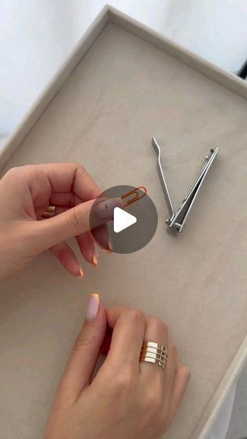 Paper Clip Jewelry, 2024 Jewelry, Youtube Hacks, Organization Jewelry, Instagram Jewelry, Can Organizer, August 11, Simple Living, Paper Clip