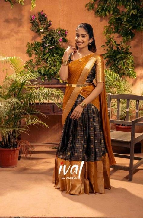 Latest Langa Voni Designs, Langa Voni Designs, Half Saree Designs South Indian, Lehenga Voni, Saree Jacket Designs, Onam Outfits, Dress Designs For Stitching, Half Saree Function, Kalamkari Dresses