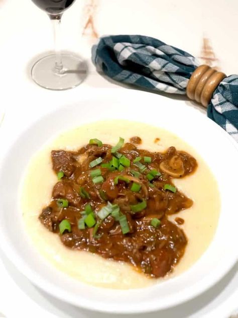 Beef And Grits, Smoked Gouda Grits Recipe, Gouda Grits Recipe, Smoked Gouda Grits, Gouda Grits, Beef Burgundy, South Korean Food, Grits Recipe, Recipe Beef