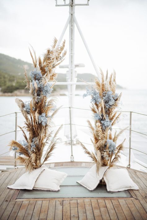 Yacht Wedding Decor, Boat Wedding Decorations, Small Beach Weddings, Yacht Wedding, Boat Wedding, Sea Wedding, Ocean Wedding, Boho Beach Wedding, Yacht Party