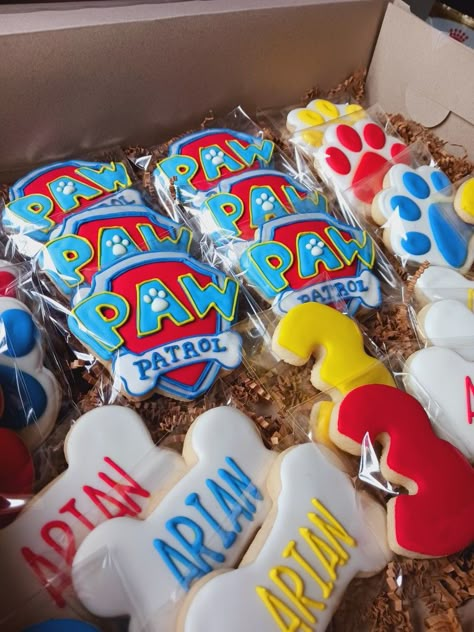 Paw Patrol Birthday Desserts, Paw Patrol Birthday Goodie Bags, Paw Patrol Dessert Table Ideas, Paw Patrol Birthday Treats, Paw Patrol Birthday Party Favors, Paw Patrol Party Treats, Paw Patrol Treat Table, Paw Patrol Treats Ideas, Paw Patrol Mighty Pups Birthday Party