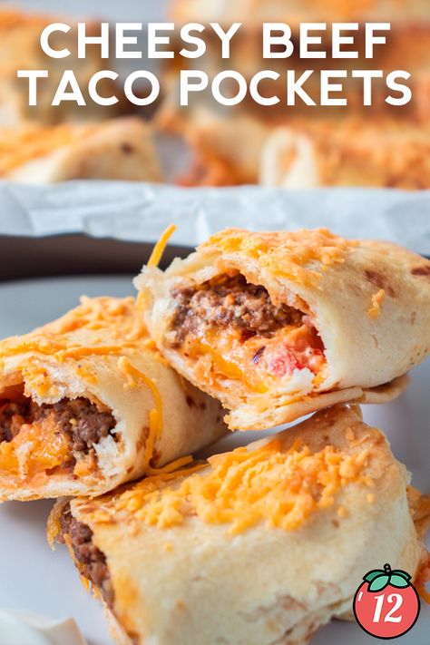 Cheesy Beef Taco Pockets | 12 Tomatoes Cheesy Beef Tacos, Cheesy Beef Taco Pockets 12 Tomatoes, Cheesy Beef Taco Pockets, Different Taco Ideas, Taco Pockets, Beef Taco, Cheese And Crackers, 12 Tomatoes, Tacos Beef