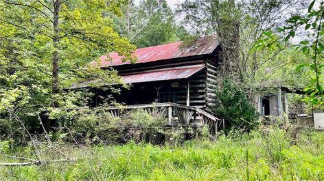 Circa 1850 Fixer Upper Log Cabin For Sale W/Creeks on 5.2 Acres Eden, NC. $103,000 - Country Life Dreams Log Homes For Sale, Log Cabins For Sale, Black Mountain Nc, Old Cabins, Old Cabin, Life Dreams, Cabins For Sale, Country Cabin, Log Cabins