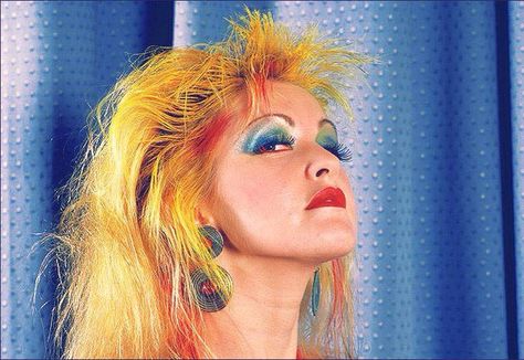 Just Lovely Cyndi Lauper Costume, Makeup Looks Brown, Cindy Lauper 80's, 80s Dress Up, 80s Makeup Looks, 1980s Makeup, Cindy Lauper, 80s Fancy Dress, 80s Trends