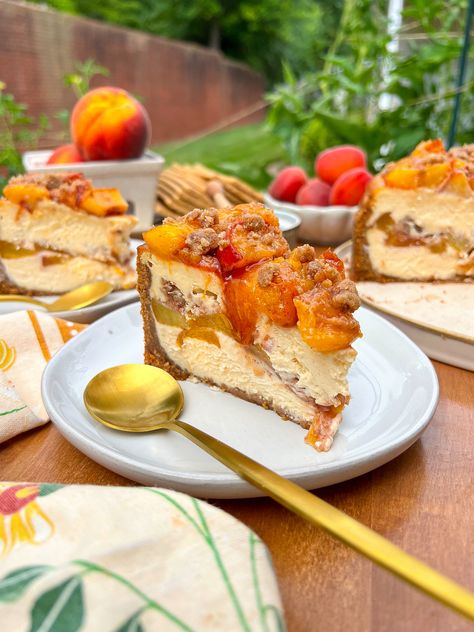 Peach Cobbler Italian Ricotta Cheesecake Peach Cobbler Italian Ricotta Cheesecake, Peach And Ricotta Cake, Summer Peach Desserts, Summer Peach Recipes, Peach Baked Goods, Peach Dessert Ideas, Ricotta Dessert Recipes, Peach Recipes Dessert, Ricotta Desserts