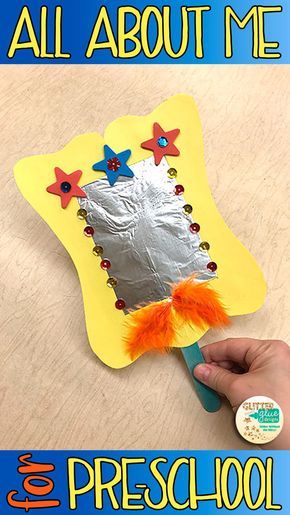 All About Me Pre-school Hand Mirrors | This fun art project is great for little hands developing their pincer grasp. This FREE activity takes approximately 15 minutes and uses basic art materials. A tracer is included, too! | Glitter Meets Glue Designs #preschool #allaboutme #artproject All About Me Eyfs, All About Me Preschool Theme, Me Preschool Theme, All About Me Crafts, All About Me Art, School Art Activities, Basic Art, Preschool Art Projects, Hand Mirrors