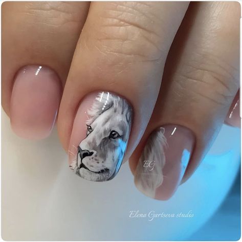 Lion Nails Designs, Lion Nail Art, Elephant Nails, Extreme Nail Art, Lion Nails, Nails For Men, Animal Print Bedroom, Animation Nails, Cat Nail Art