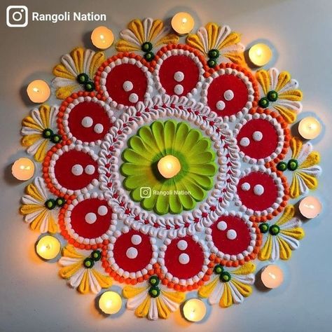 Rangoli Designs Easy And Aesthetic, Rangoli Design For Deepavali, Easy Rangoli Designs Diwali Aesthetic, Beautiful Diwali Rangoli Designs Latest, Rangoli Design Flower Pattern, Flower Border Rangoli Design, Diwali Festival Rangoli Design, Beautiful Rangoli Ideas, Rangoli Inspo Aesthetic