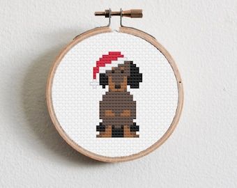 Christmas Dachshund Mini Cross Stitch Kit. | Etsy Dog Cross Stitch Pattern, Pug Cross, Dog Cross Stitch, Xstitch Patterns, Dachshund Christmas, Mini Cross Stitch, Cross Stitch Patterns Christmas, Springer Spaniel, Pin Cushion