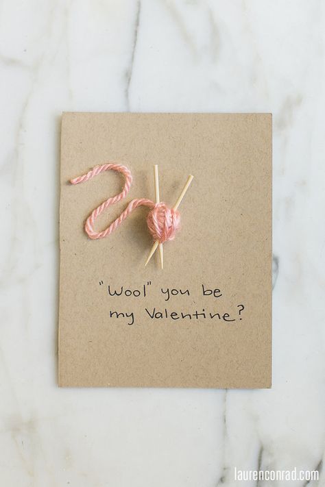 Cute 'Wool you be my valentine' card - perfect for your gal-pal who knits! Saint Valentin Diy, Valentines Puns, Valentines Bricolage, Diy Valentines Cards, Simple Cards Handmade, Love Decorations, Valentine Cards Handmade, February Valentines, Hari Valentine