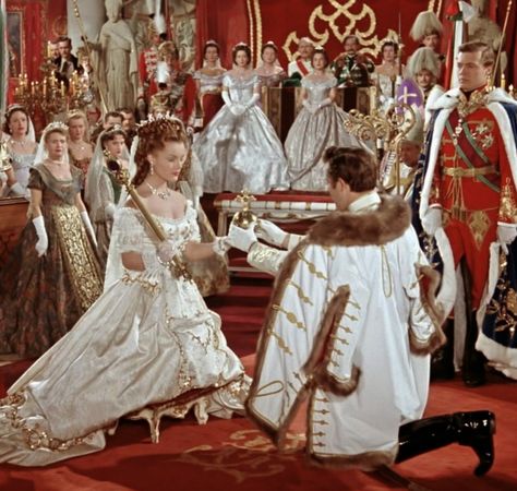 Romy Schneider "Sissi" Sissi Movie, Empress Dress, Empress Sissi, Mulan Movie, The Empress Of China, Emma. 2020, Hollywood Dream, Royal Family Portrait, The Age Of Innocence