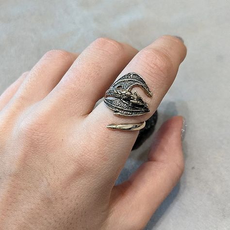 Bronze Ring little Dragon Size is Adjustable - Etsy Dragon Ring Tattoo, Dragon Rings For Men, Dragon Ring Mens, Dragon Ring Women, Targaryen Rings, Dragon Jewelry Rings, Dragon Rings, Cool Rings For Men, Fantasy Ring