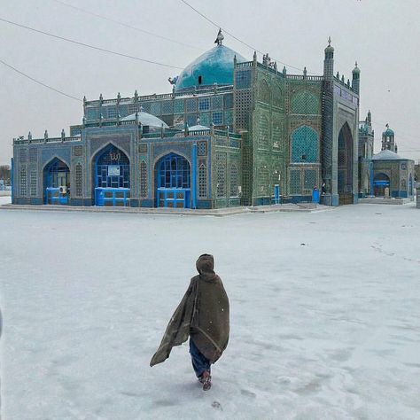 Mazar-e-Sharif Afghanistan. Afghanistan Landscape, Afghanistan Photography, Muslim Culture, Snow Images, Blue Mosque, Selling Prints, Snowy Mountains, Snowy Day, Winter Blues