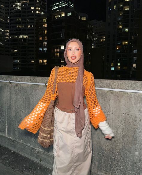 #hijab #hijabfashion Aesthetic Muslim Outfits, Layered Outfits, Hijab Fashion Summer, Hijabi Fits, Hijab Collection, Orange Outfit, Modesty Fashion, Muslim Fashion Outfits, Outfit Hijab